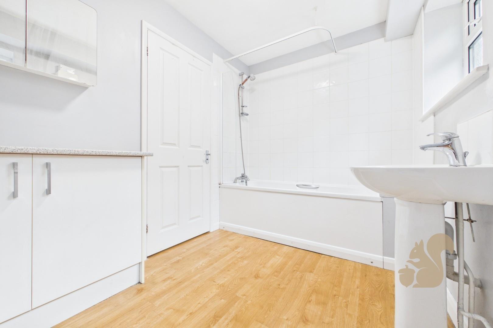 27B Bathroom